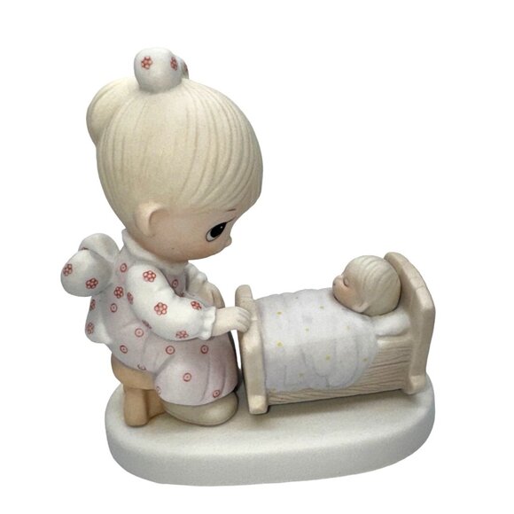Precious Moments The Hand That Rocks the Future Figurine E-3108 Enesco - Picture 1 of 5